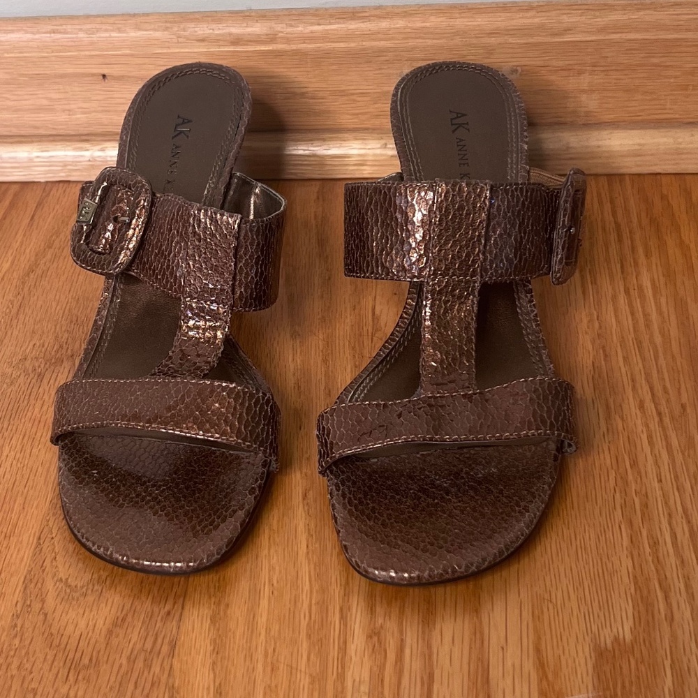 Anne Klein copper snake skin look Heel